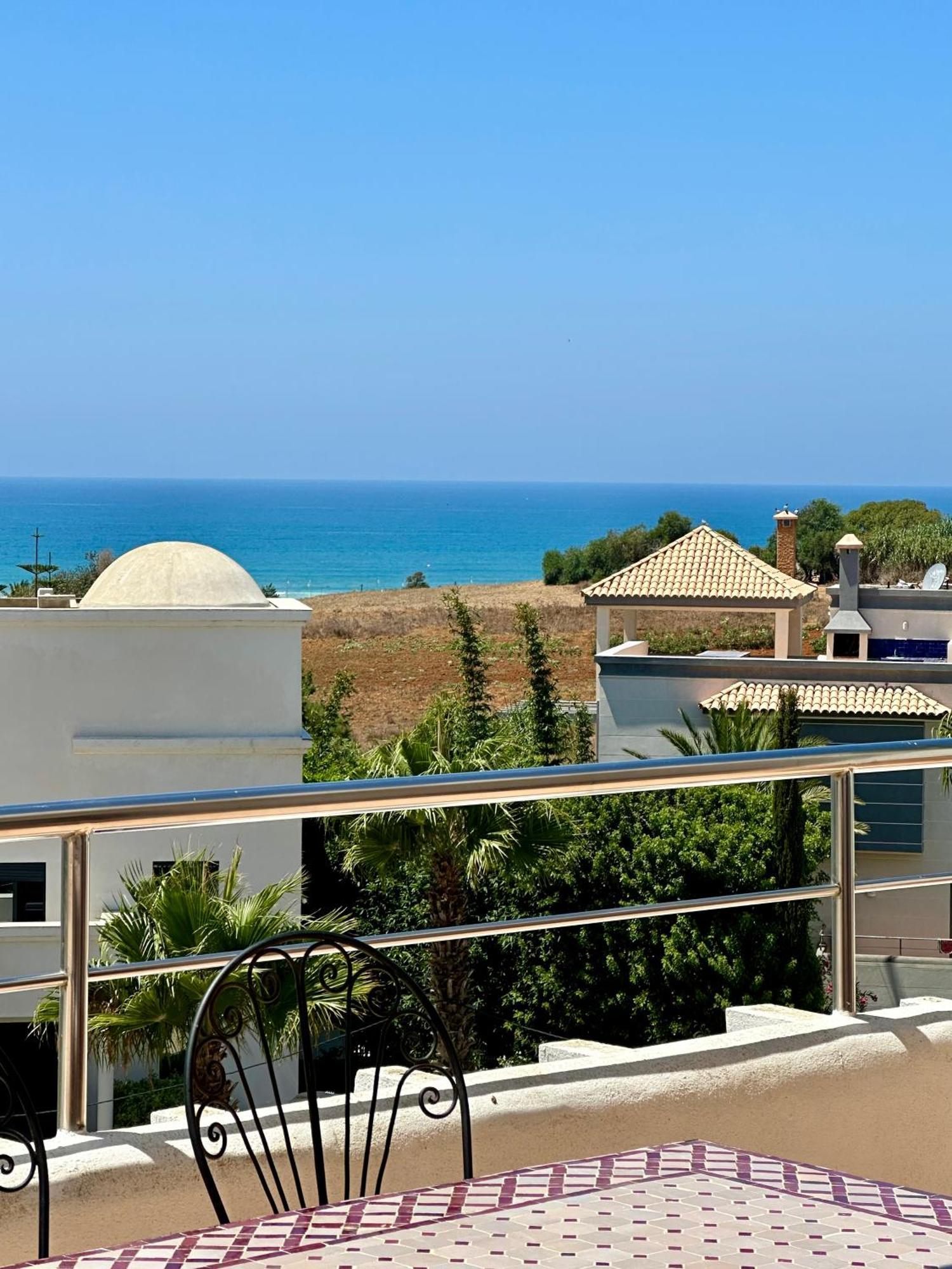 Asilah Vip - Haut Standing - Vue Mer - Piscines - Plage A 5 Minute - Garage Privee - Acces Pmr Ngoại thất bức ảnh